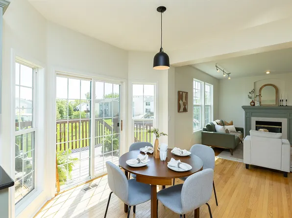 213 Bridgewood Dr, West Des Moines, IA 50266