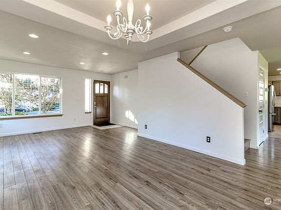 3rd image of 21027 115th Street E
