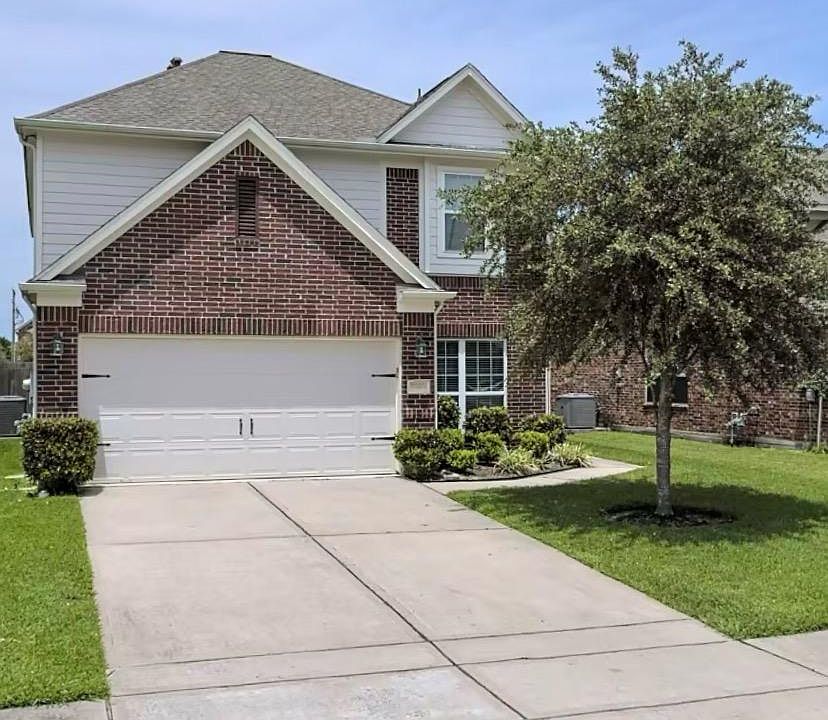 1st image of 5303 Espuela Ln