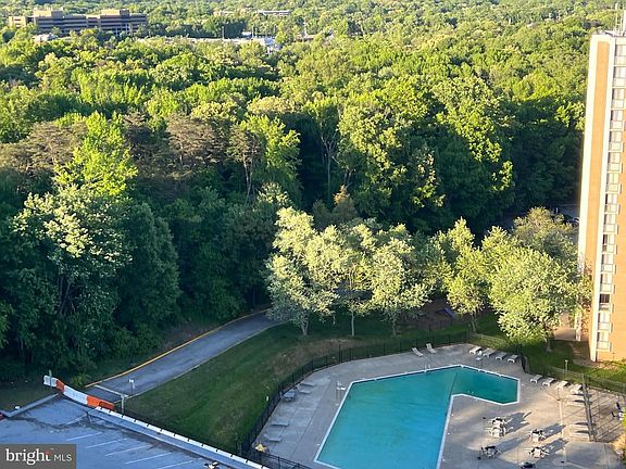 4th image of 6100 Westchester Park Dr APT 1818