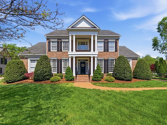 3rd image of 327 Gillette Dr