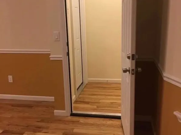 1989 Grand Avenue image 12 of 23