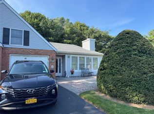 47 Standish Dr, Mount Sinai, NY 11766
