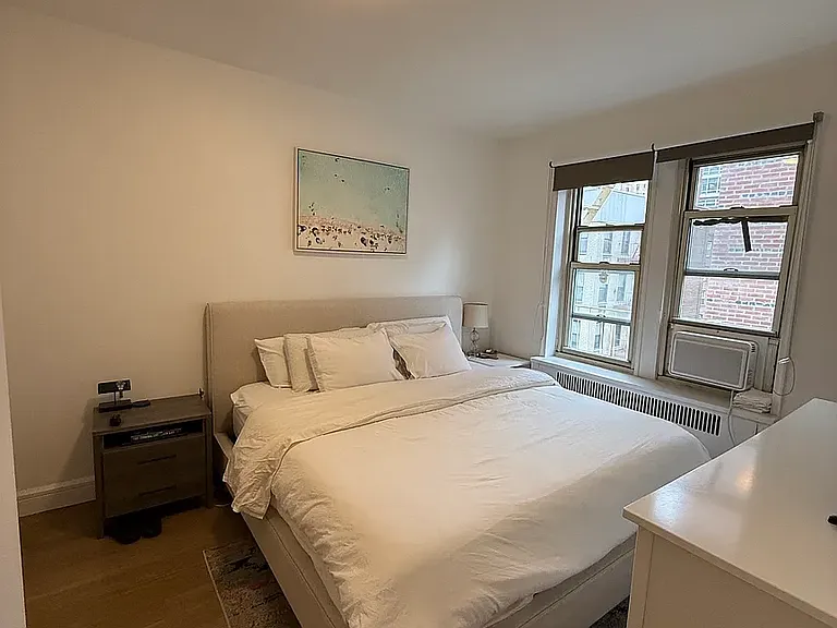 210 W 19th St #6G — Photo 10