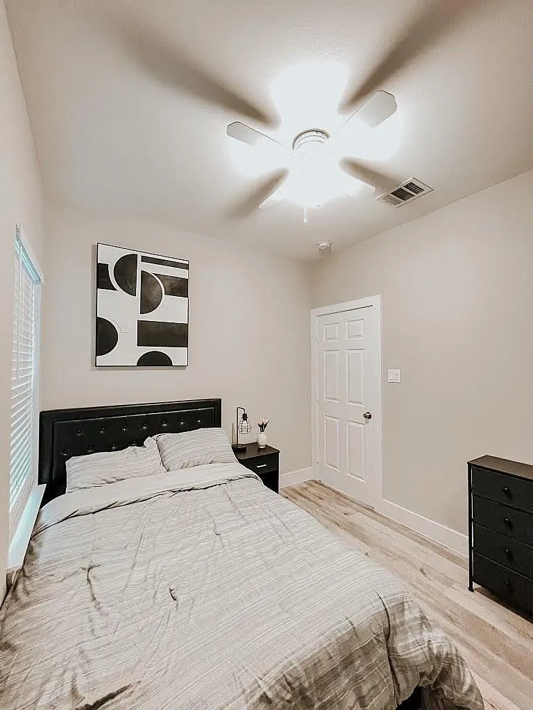 3 bed, 2.0 bath, $1,575 — Photo 4