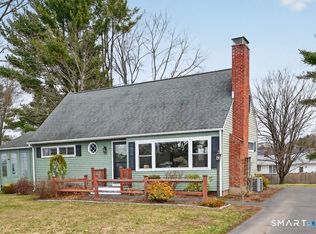 12 Lewis St, Tariffville, CT 06081