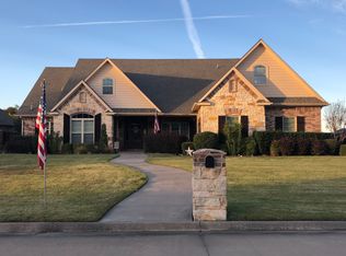 2002 Creekview Dr, Commerce, TX 75428