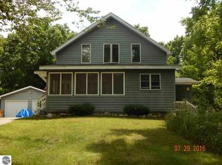 6777 Walker St, Benzonia, MI 49616