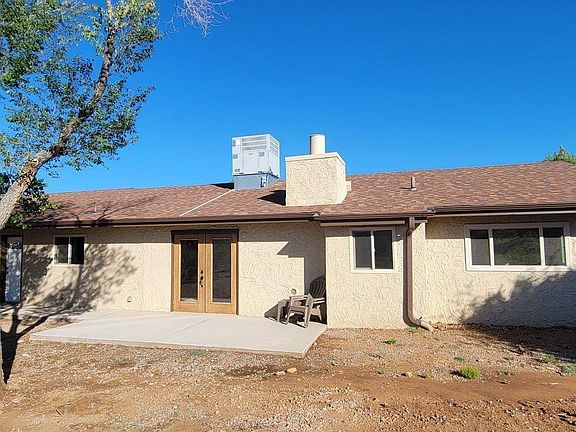 5th image of 610 N Cochise Cir