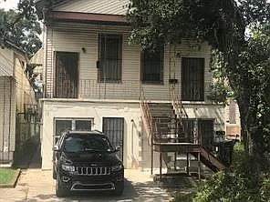 2738 Bienville Ave