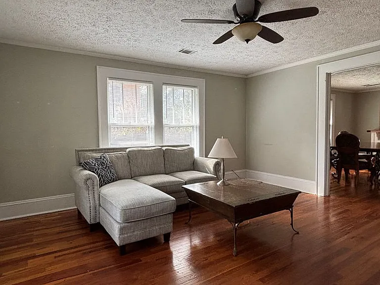 332 Carr St — Photo 11