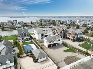 940 Barnegat Lane, Mantoloking, NJ 08738
