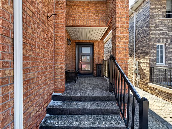2nd image of 181 Purcell Cres