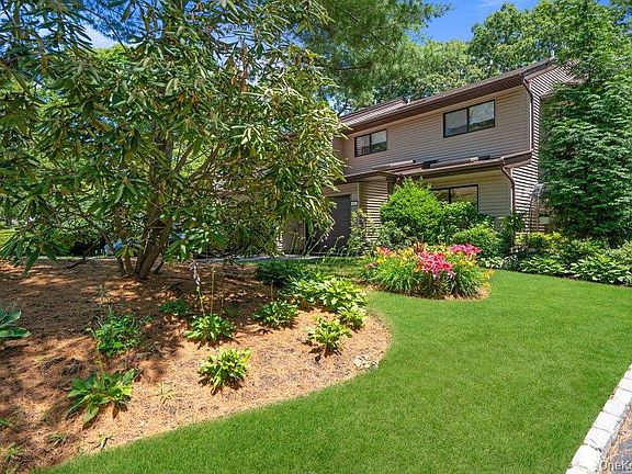 3rd image of 97 Northgate Circle