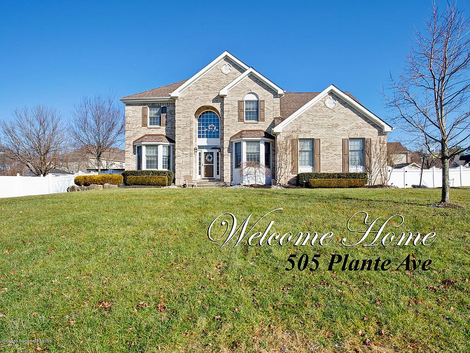 1st image of 505 Plante Ave
