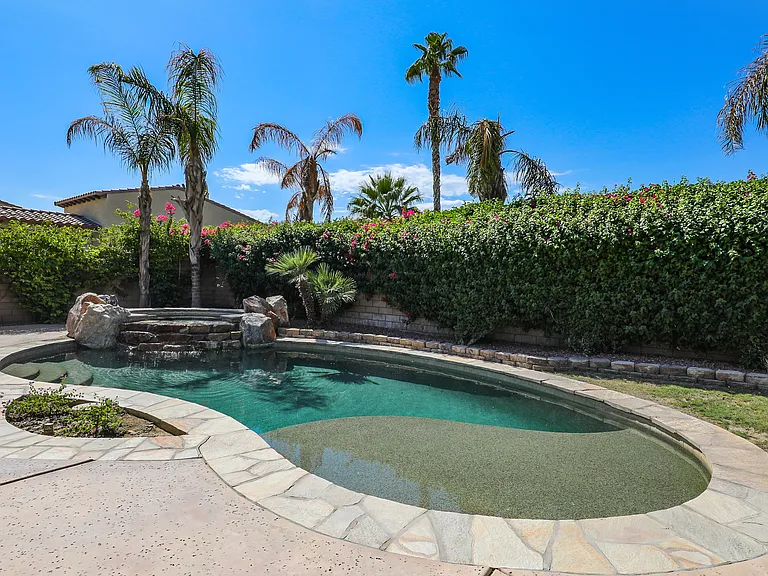 81961 Contento — Photo 21
