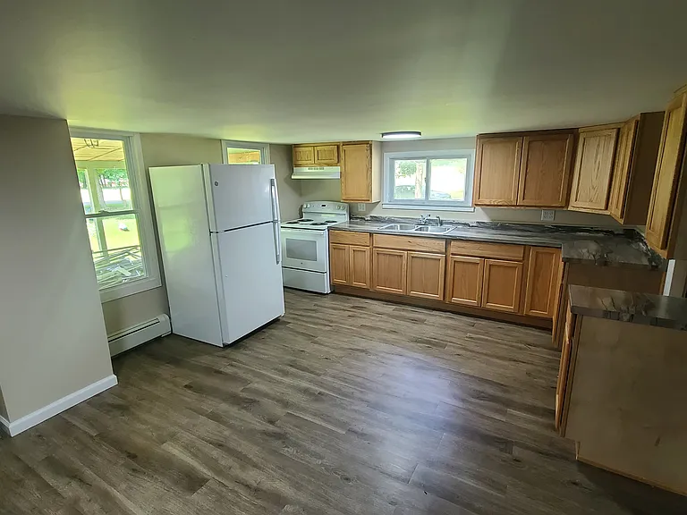 26 Main St #1 — Photo 3