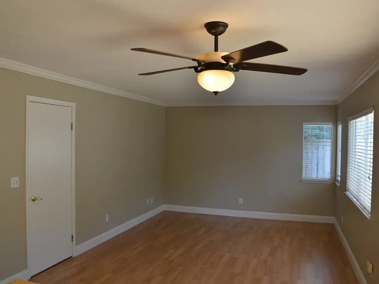 845 Shelborne Dr — Photo 7