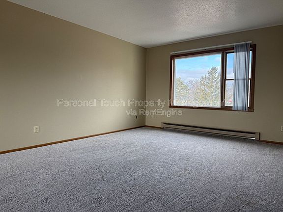 4th image of 1003 19th St SW Unit 2