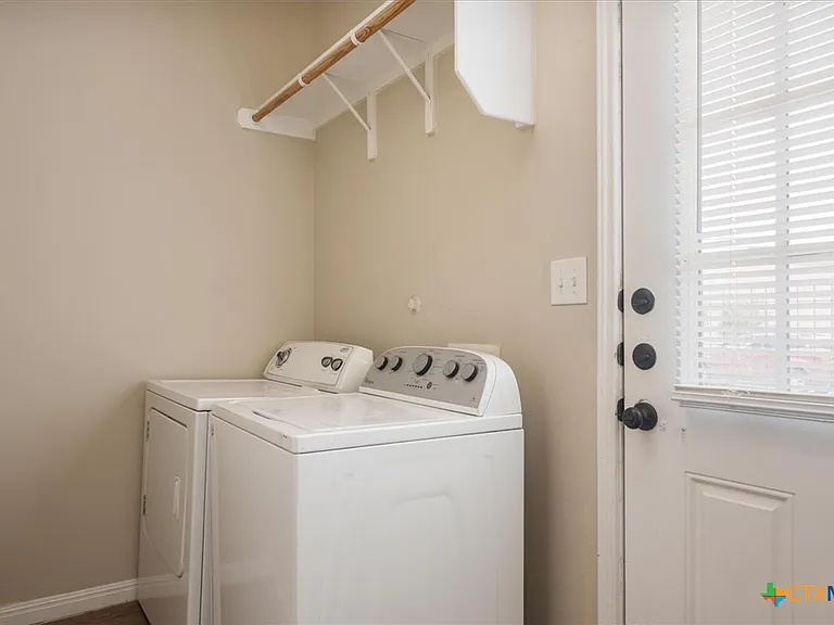 165 S Guadalupe St #214 — Photo 10