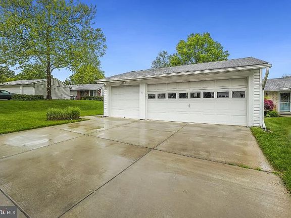 3rd image of 3525 Twin Branches Dr #39-A