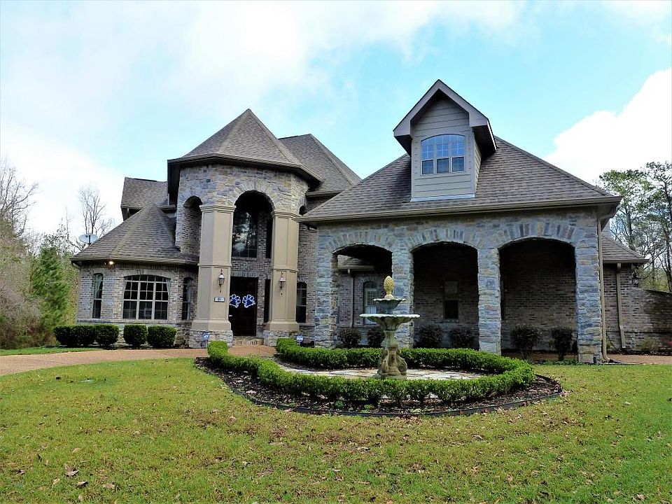 1st image of 81 Monarch Blvd