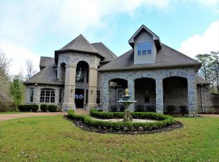 81 Monarch Blvd, Hattiesburg, MS 39402