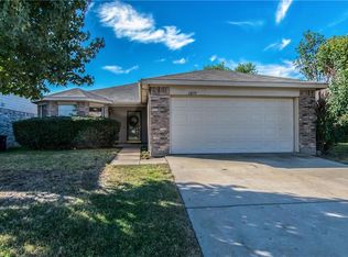 1073 Silver Spur Ln, Fort Worth, TX 76179