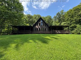 154 Vernon Hollow Rd, Eastern District, WV 25108