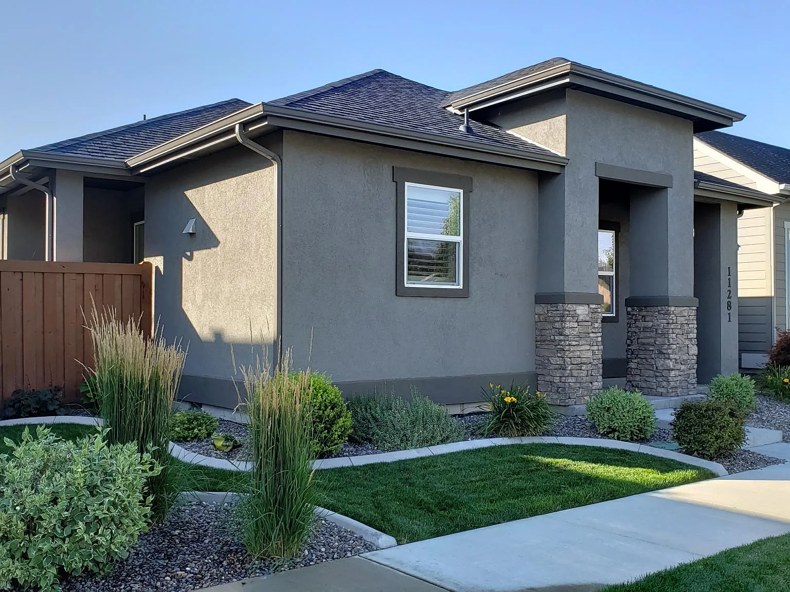 3 bed, 1400 sqft, $2,450 — Photo 3