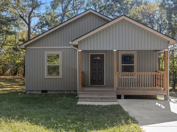 205 Cavender St, La Fayette, GA 30728