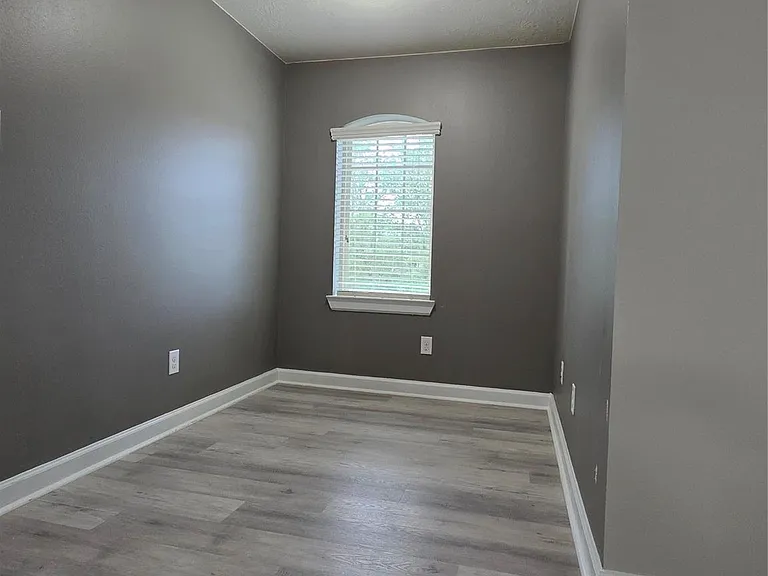 19415 Bronte Springs Ct — Photo 28