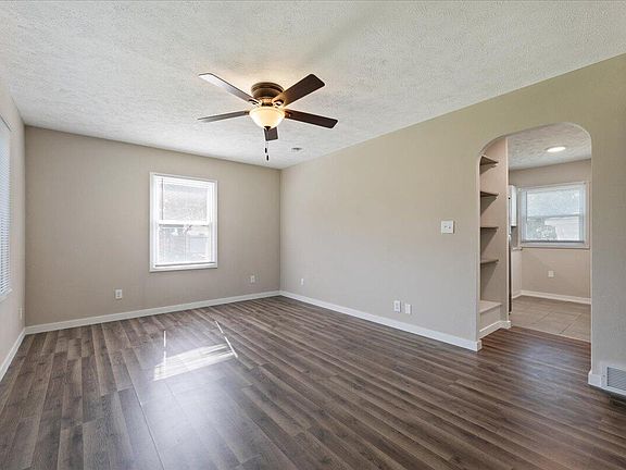 4th image of 803 26th Ave