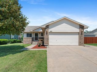 4405 E Falcon St, Wichita, KS 67220