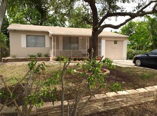2414 Lincoln St, Hollywood, FL 33020