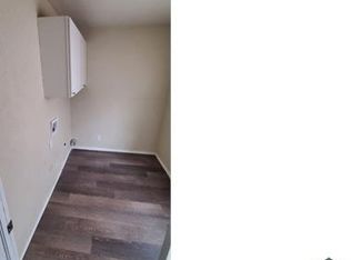 212 K St, Elgin, OK 73538