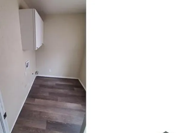 212 K St, Elgin, OK 73538