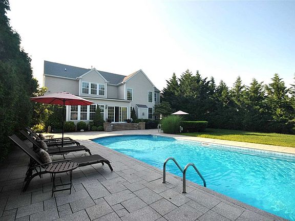 2nd image of 37 Woodstork Dr