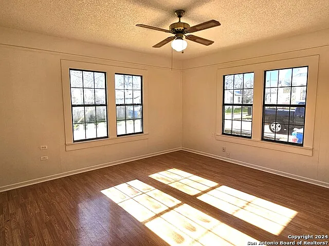 101 Santa Clara St — Photo 17