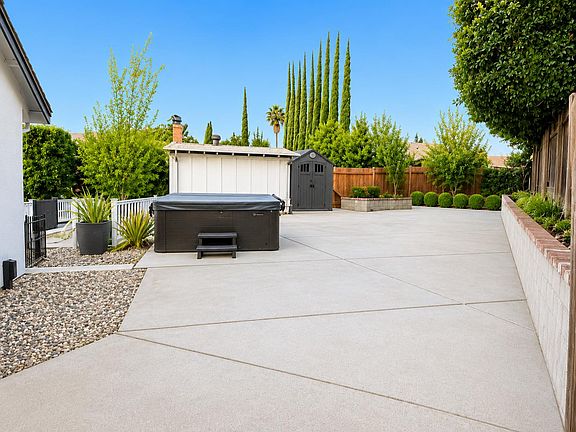 2nd image of 8149 Glen Canyon Ct