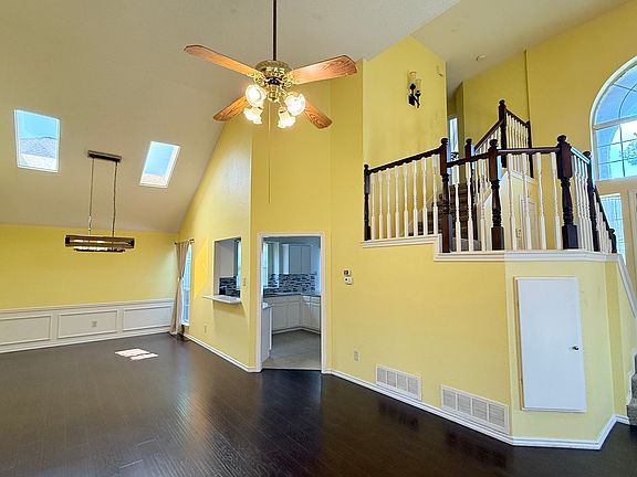 5th image of 1328 Maywood Ct