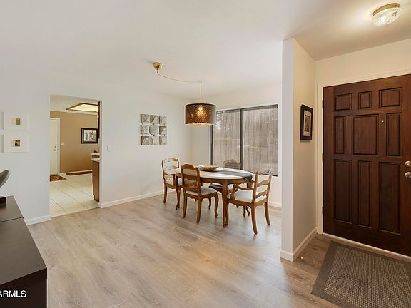 5th image of 726 S ARROWWOOD Way