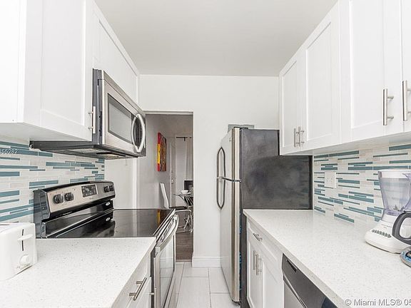 2nd image of 1536 Jefferson Ave #0