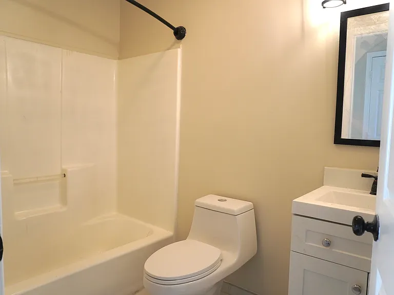 399 S 6th St #1 — Photo 15