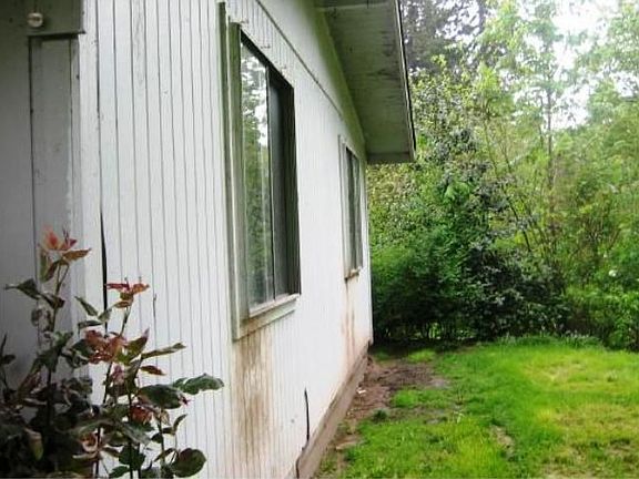 3rd image of 162 Woodale Dr