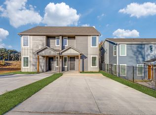 1029 Ray Dr, Denison, TX 75020