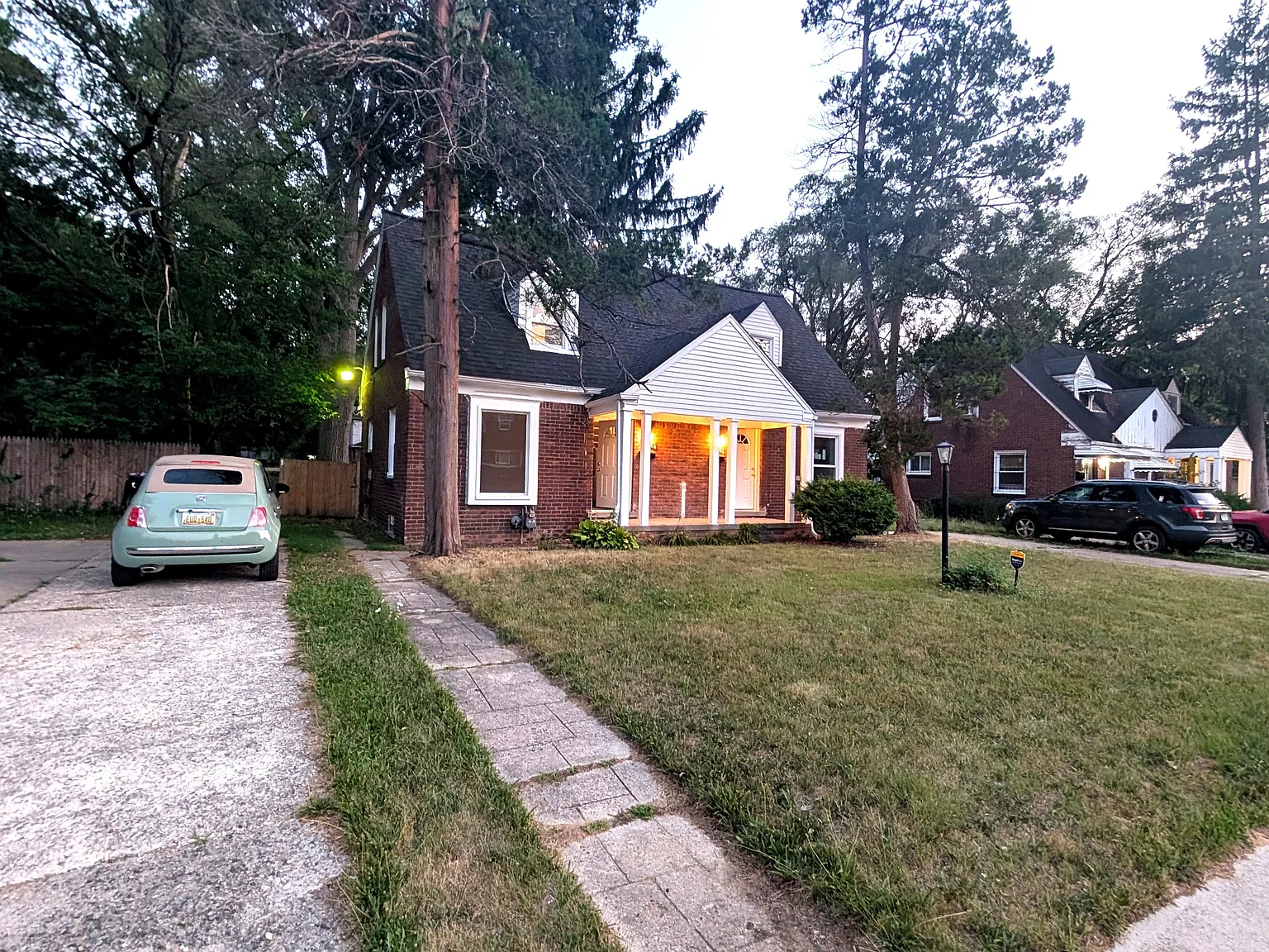 2 bed, 850 sqft, $1,400 — Photo 2