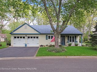 136 Morning Glory Ln, Whiting, NJ 08759