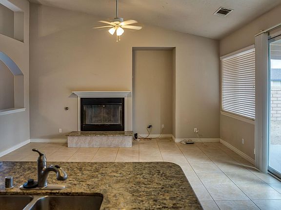 5th image of 15177 Orchard Hill Ln