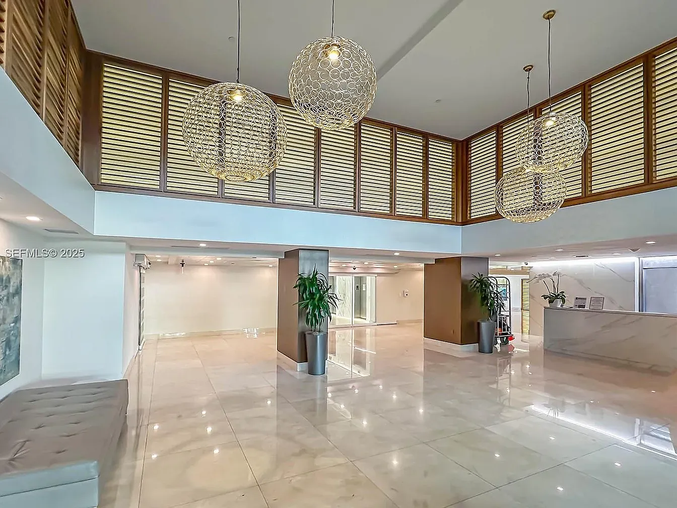 1 bed, 1.5 bath, 720 sqft, $3,200 — Photo 2